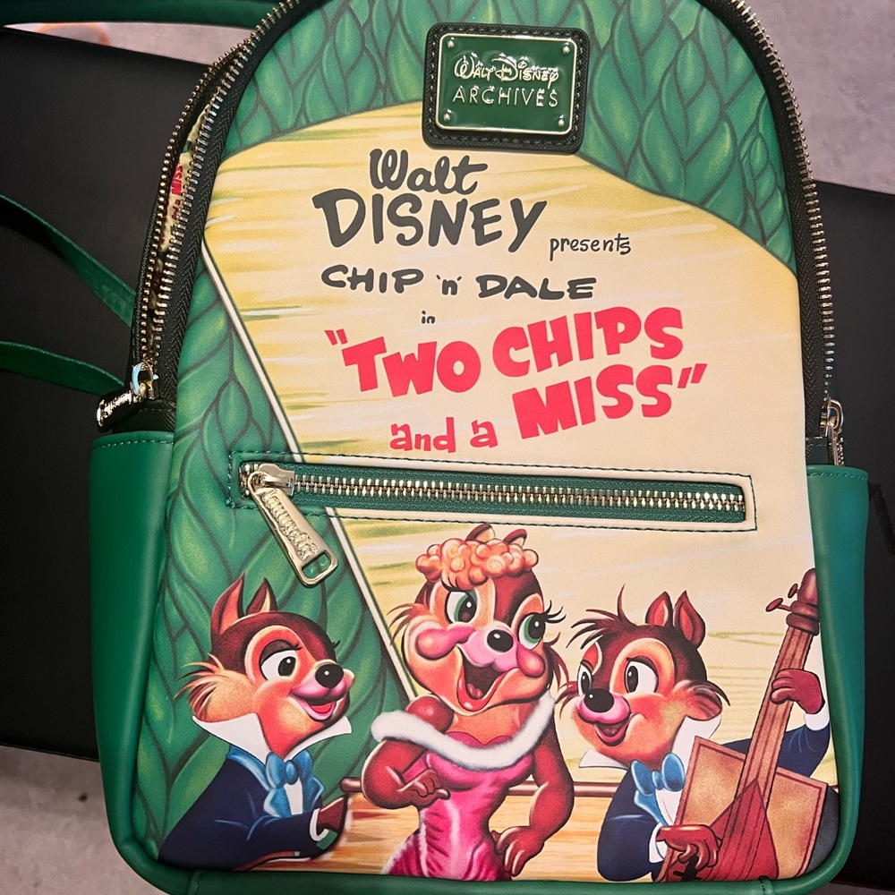 NWOT Loungefly Two Chips and a Little Miss mini backpack and matching wallet